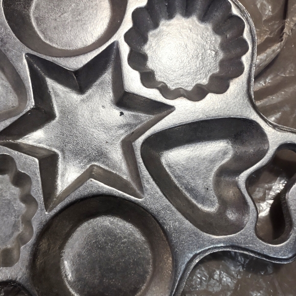 Wilton Shortbread Cookie Mold Baking Pan Aluminum Alloy Armetale Star Hearts - Picture 7 of 10